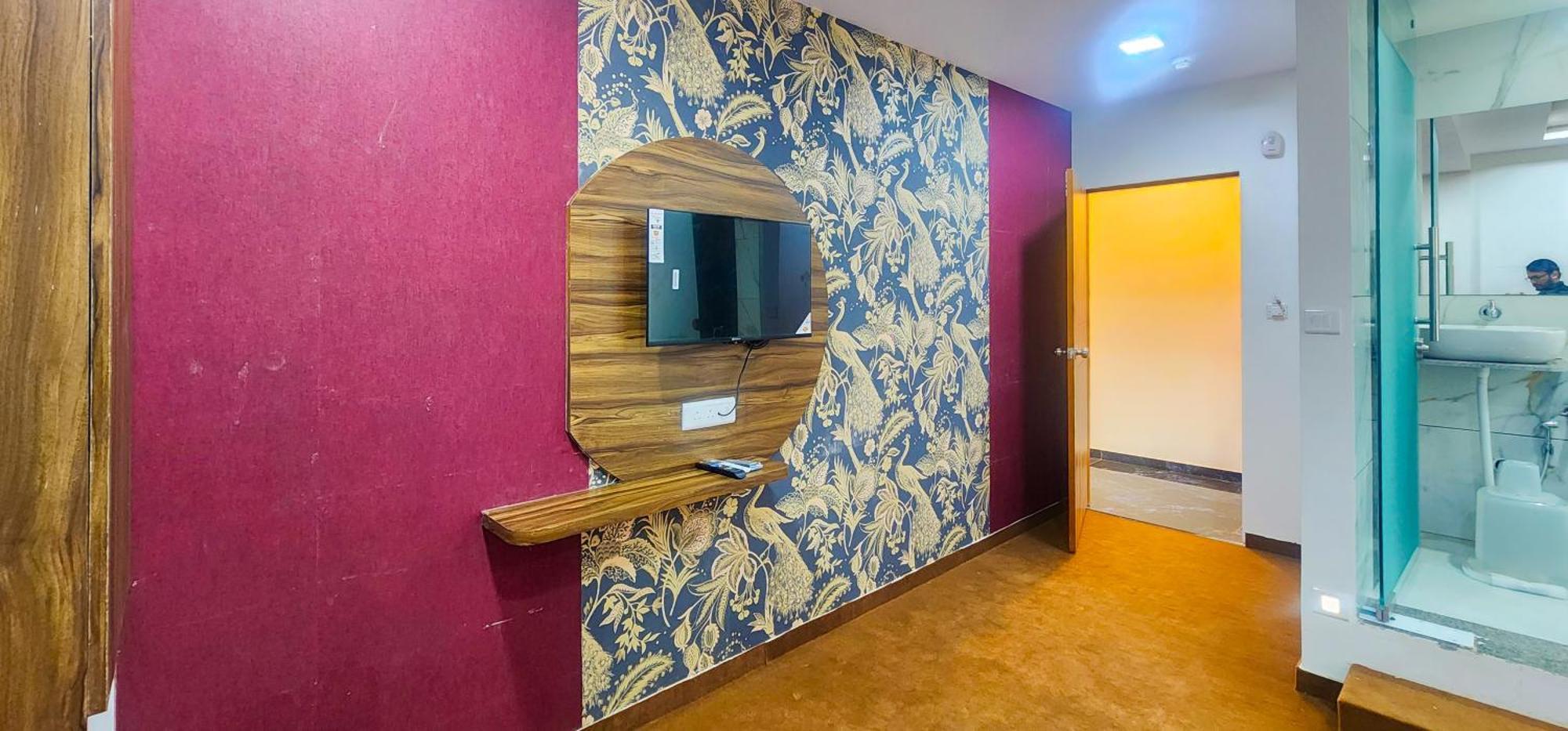Hotel Nova Blue Ahmedabad Luaran gambar