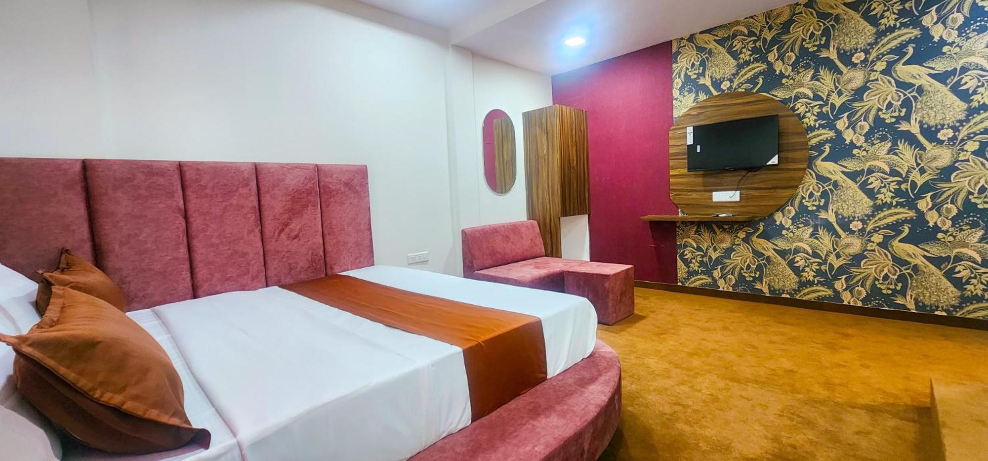 Hotel Nova Blue Ahmedabad Luaran gambar